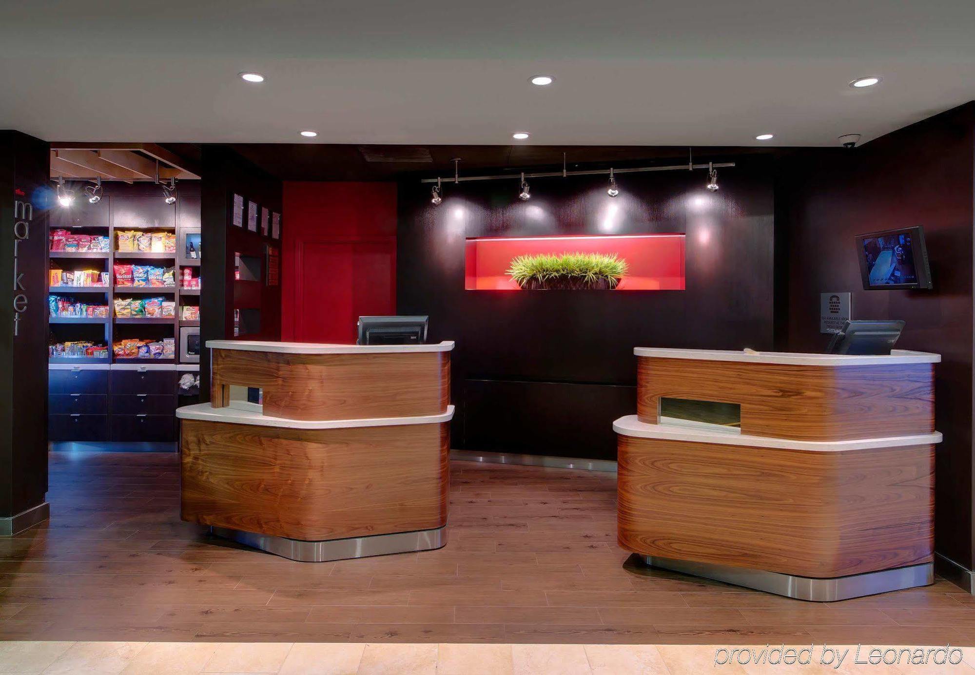 Готель Courtyard By Marriott Richmond Airport Сендстон Екстер'єр фото